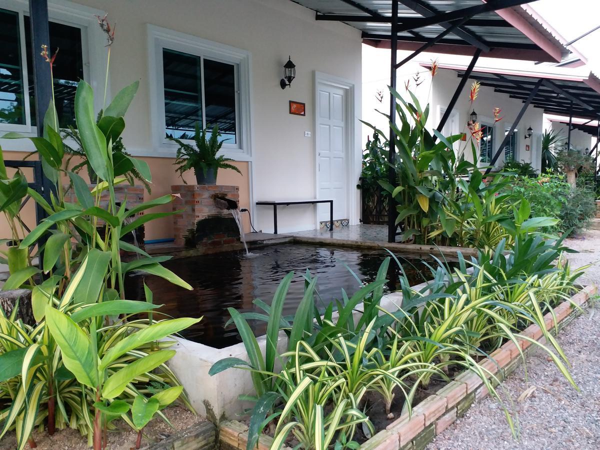Fancy Carp Resort Cha-Am Exterior photo
